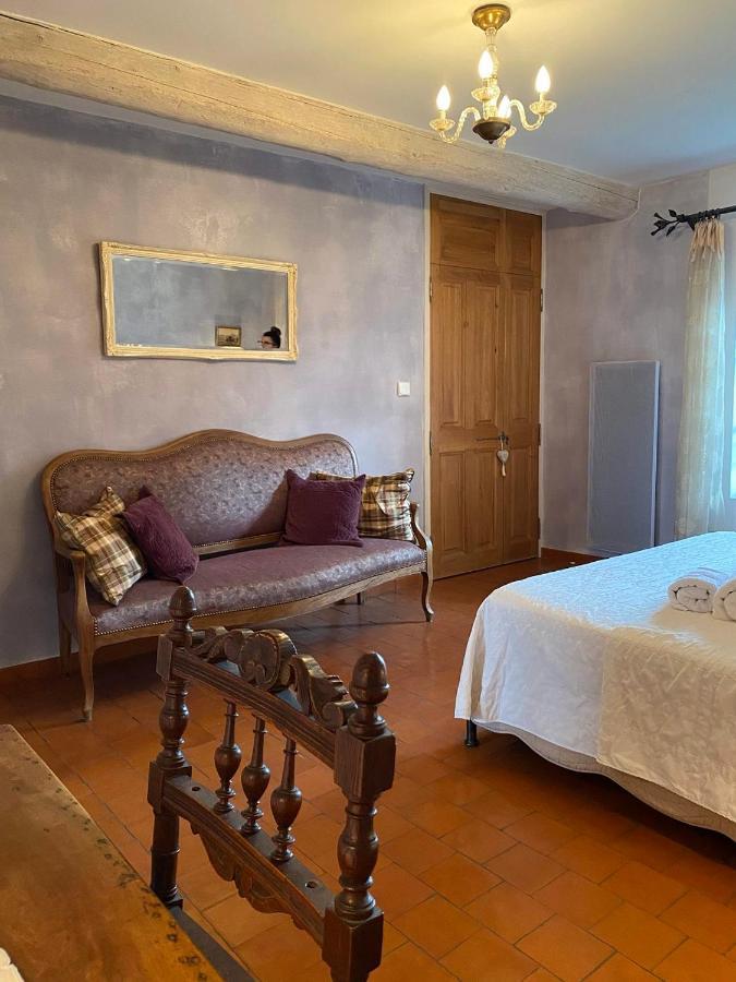 Le Mas De La Marteliere Bed and Breakfast Le Thor Εξωτερικό φωτογραφία